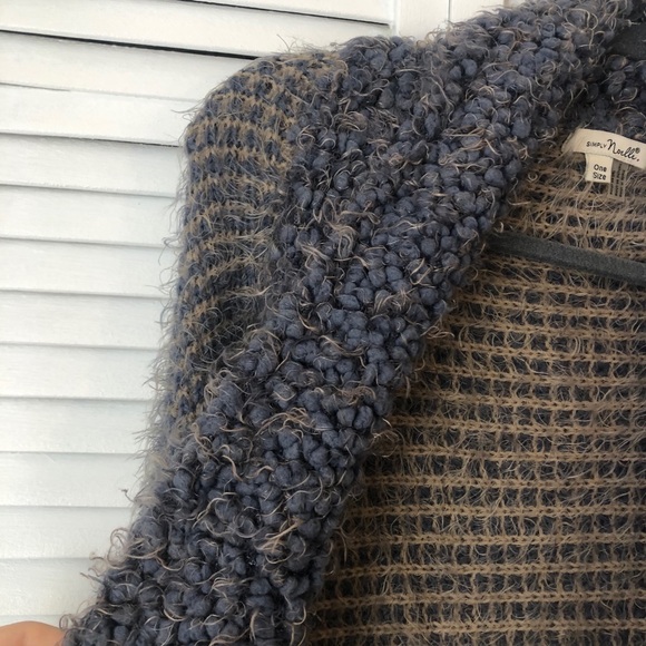 Simply Noelle Honeycomb Knit Reversible Cardigan - Picture 5 of 6